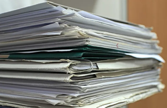 papers, projects, documents, documentation, job, work, office, to do, limit, the norm, to perform, remodel, stack, to lie, work desk, business, invoice, payments, a lot, invoice, invoice, invoice, invoice, invoice. How London payroll bureaus and in-house software compare on cost and compliance