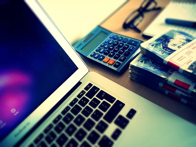 money, computer, desk, finance, success, internet, business, banking, e-commerce, technology, laptop, e-commerce, e-commerce, e-commerce, e-commerce, e-commerce. Payroll software key metrics England: a measurement framework