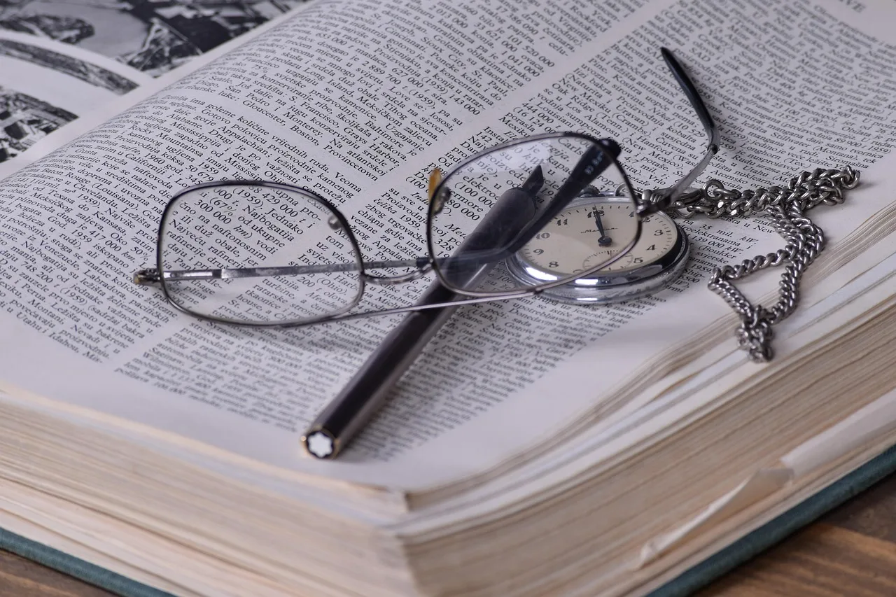 books, time, write, pen, glasses, book, knowledge, old, literature, open, information, study, education, wisdom, textbook, read, studying, reading, retro, gray book, gray books, gray education, gray time, gray writing, gray reading, gray study, gray information, gray studying, gray glasses, gray retro, gray knowledge